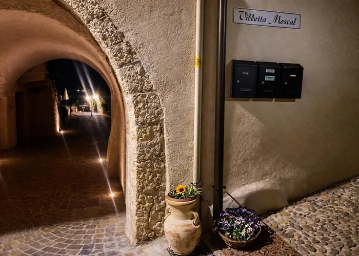 Moscal- Bella Vista *